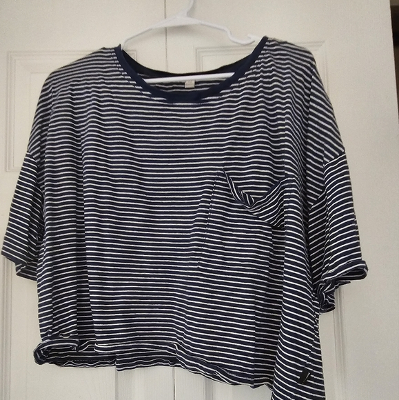 Rip zone cropped top - Picture 1 of 2